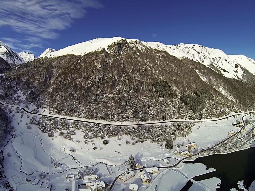 Gite Auberge Les Cascades La Mongie Bagian luar foto