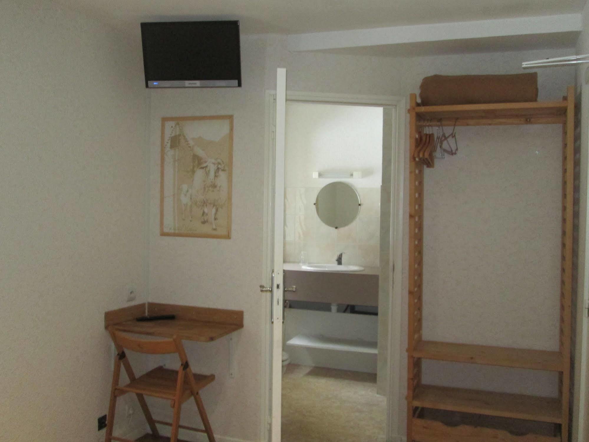 Gite Auberge Les Cascades La Mongie Bagian luar foto